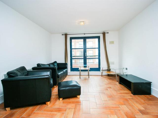 Apartment for rent in Park Central, Birmingham