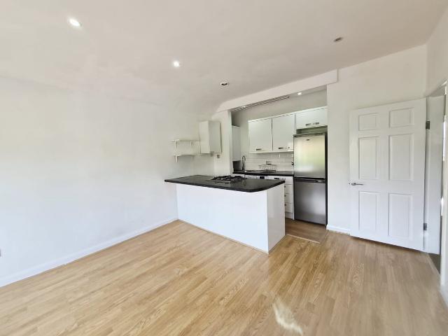 Apartment for rent in Brent Cross, Greater London