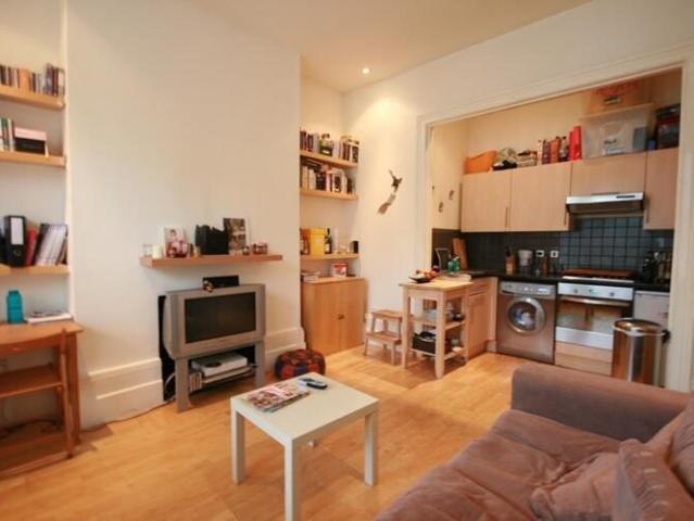 Apartment for rent in Holloway, Greater London