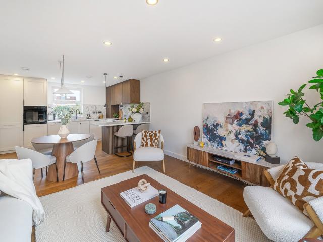 Apartment for rent in London Borough of Ealing, Hanwell
