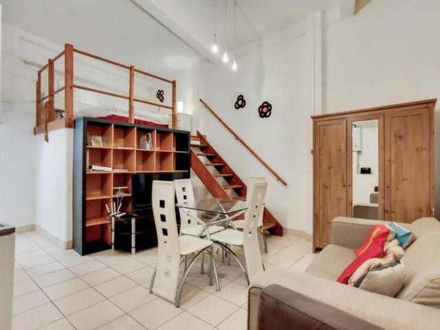 Apartment for rent in Covent Garden, Victoria
