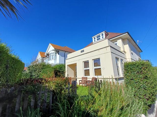 Apartment for rent in Wick, Bournemouth