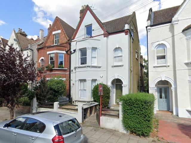Apartment for rent in Tulse Hill, Greater London