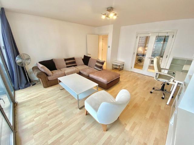 Apartment for rent in Canary Wharf, Greater London