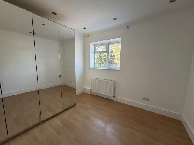 Apartment for rent in Harlesden, Greater London