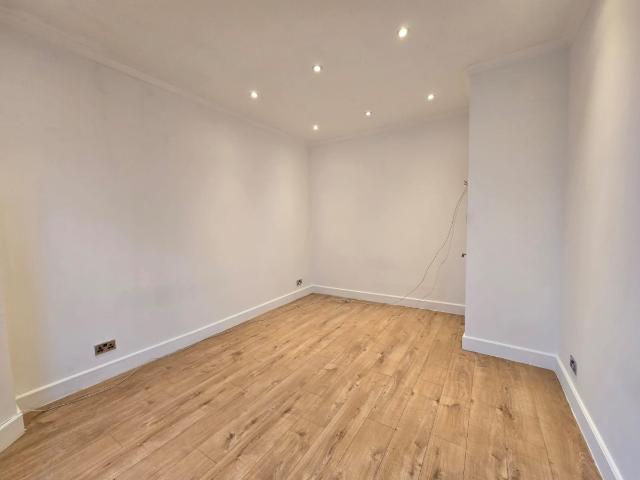 Apartment for rent in North Finchley, Greater London