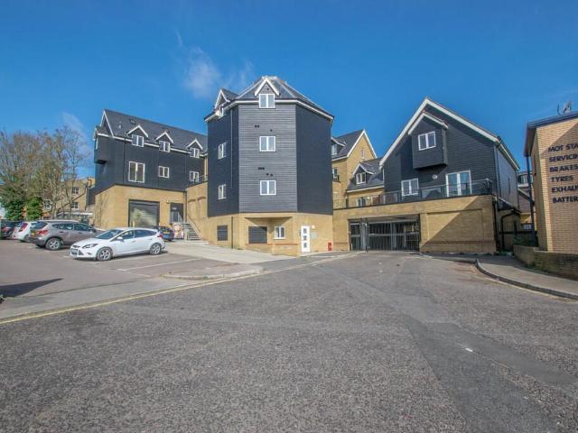 Apartment for rent in Broxbourne, Hertfordshire
