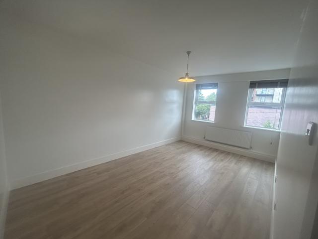 Apartment for rent in New Malden, Isle Of Man