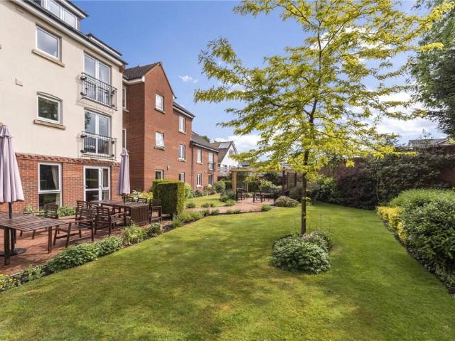 Apartment for rent in The Butts, Kent