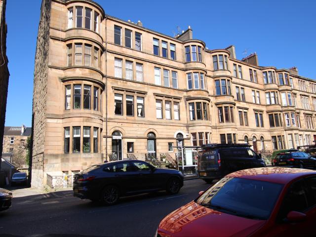 Apartment for rent in Dowanhill, Scotland
