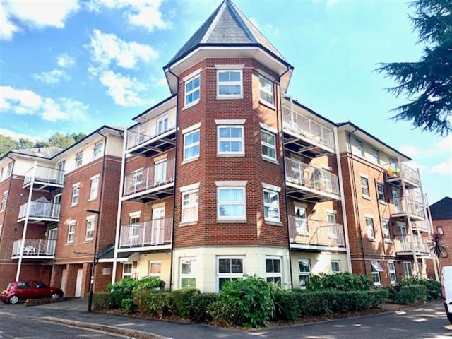 Apartment for rent in Hill, City Of Southampton