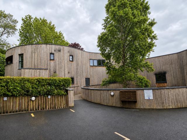 Apartment for rent in Hillview, Surrey