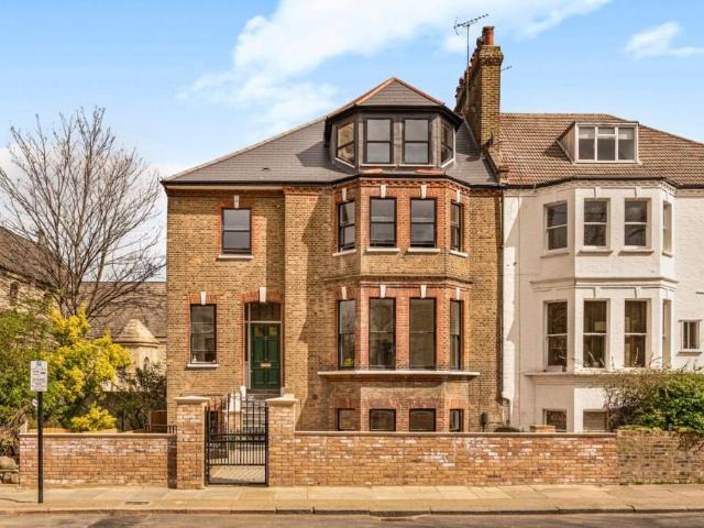 Apartment for rent in Holloway, Greater London