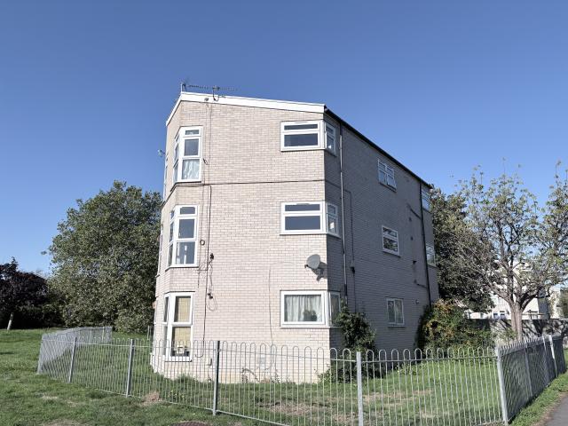 Apartment for rent in Hamlands, Eastbourne