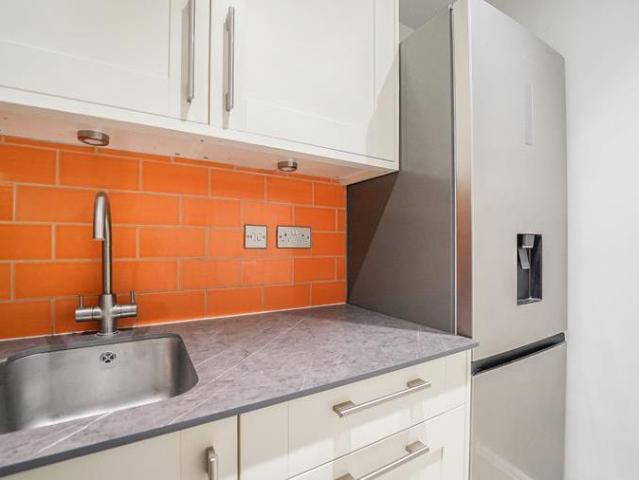 Apartment for rent in London Borough of Hammersmith and Fulham, Greater London