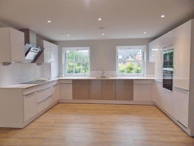 Apartment for rent in Ivy Chimneys, Epping