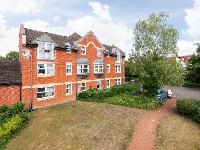 Apartment for rent in Dromore, Oxfordshire