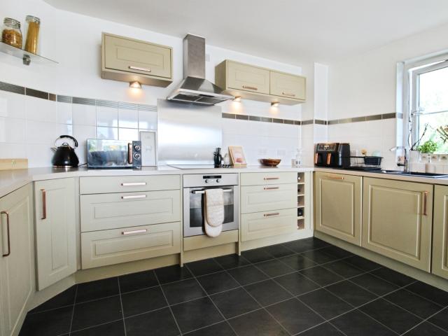 Apartment for rent in Falcon Lodge, Wales