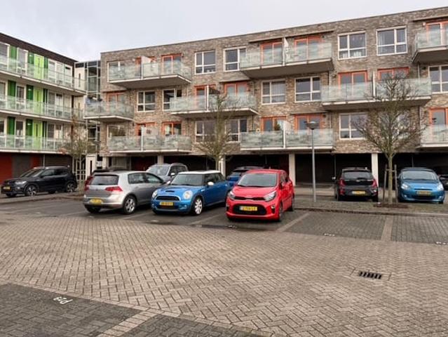 Appartement te huur in Planetenbuurt, Alphen Aan Den Rijn
