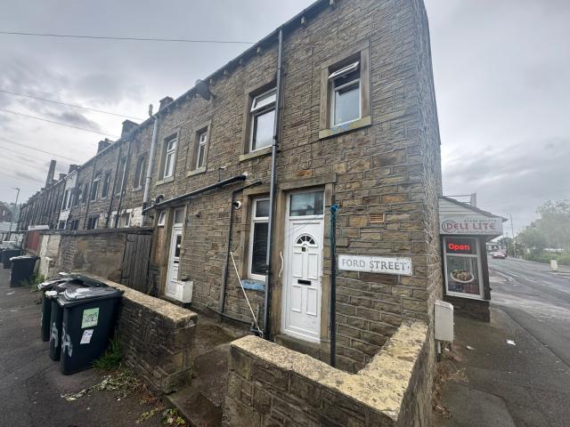 Apartment for rent in Long Lee, West Yorkshire