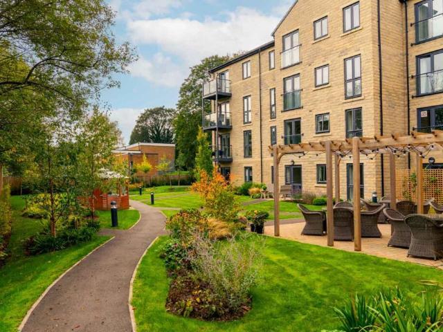 Apartment for rent in Crossflatts, West Yorkshire