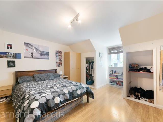 Apartment for rent in Kennington, Greater London