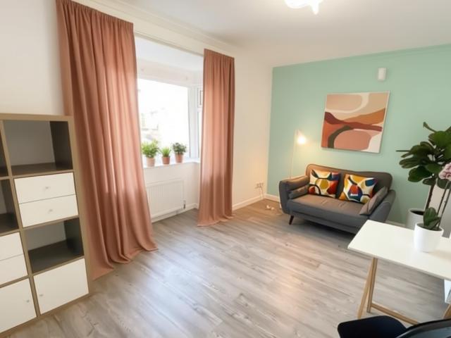 Apartment for rent in Falcon Lodge, Wales