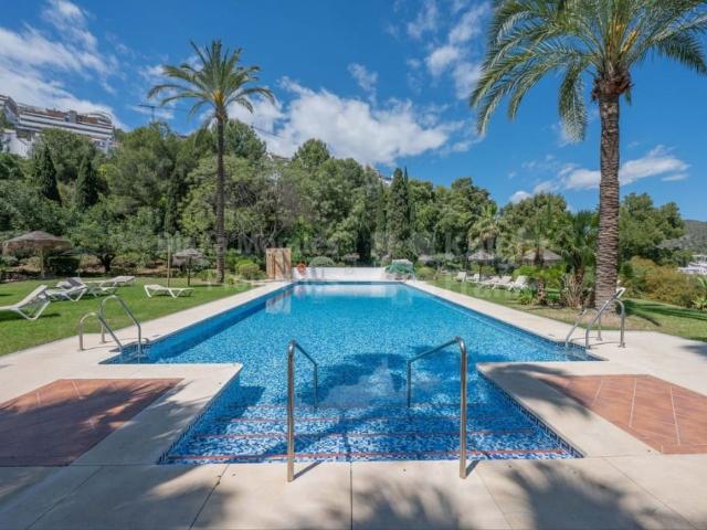 Apartamento en alquiler en Artola, Costa del Sol Occidental