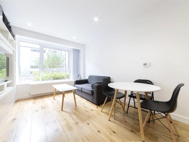 Apartment for rent in London Borough of Hounslow, Greater London