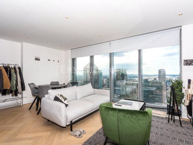 Apartment for rent in Canary Wharf, Greater London