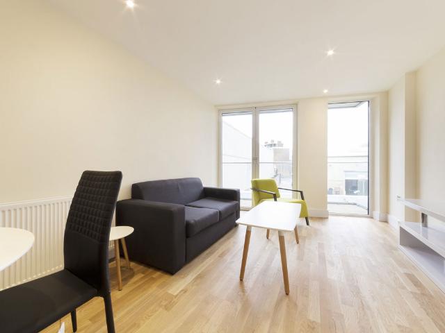 Apartment for rent in Limehouse, Greater London