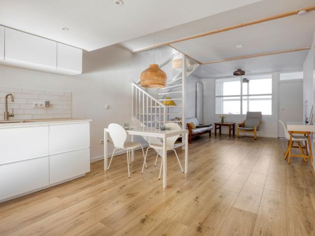 Appartement te huur in Bloemhof, Rotterdam