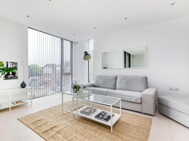Apartment for rent in Chalk Farm, Greater London