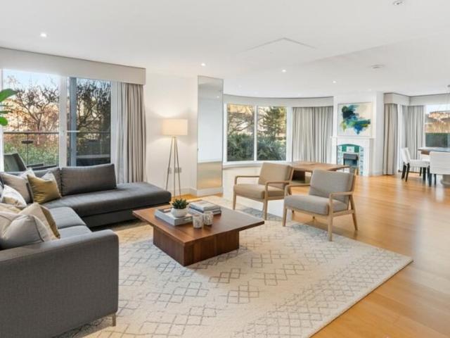 Apartment for rent in Imperial Wharf, Greater London