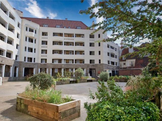 Apartment for rent in Chalk Farm, Greater London