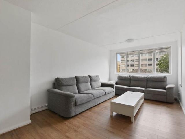 Apartment for rent in St. John's Wood, Isle Of Man