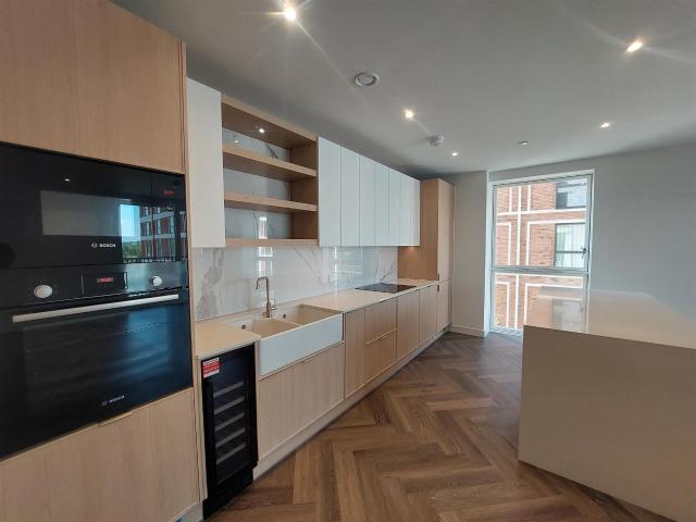 Apartment for rent in West Hendon, The Hyde