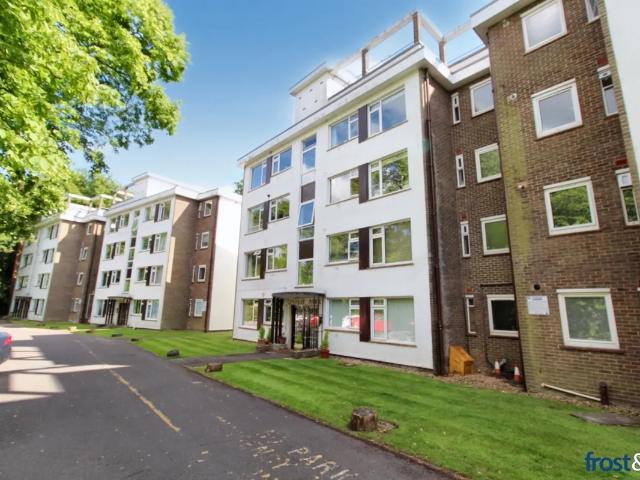 Apartment for rent in Branksome, Poole
