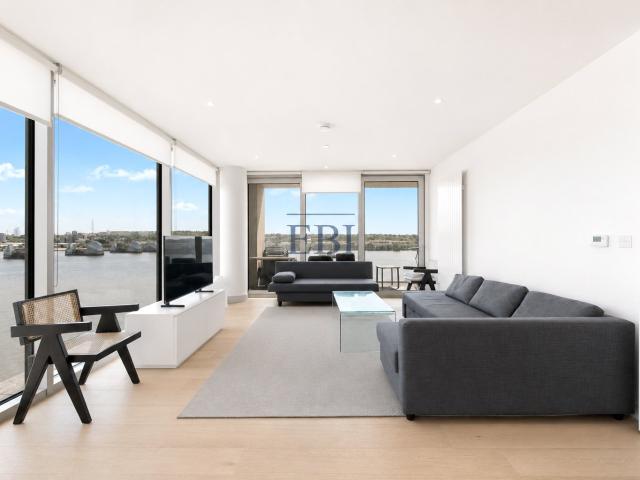 Apartment for rent in Silvertown, Greater London