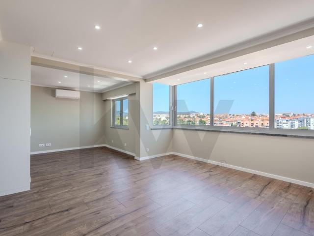 Apartamento alugar em Bairro das Caixas, Cascais