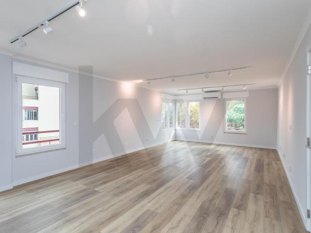Apartamento alugar em Telheiras Sul, Lisboa