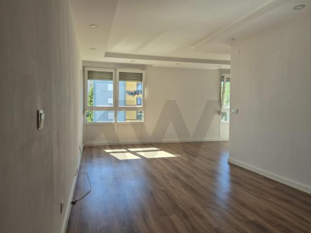 Apartamento alugar em Monte Abraão, Massamá e Monte Abraão