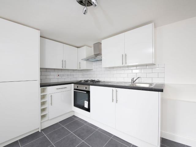 Apartment for rent in London Borough of Lewisham, Ladywell