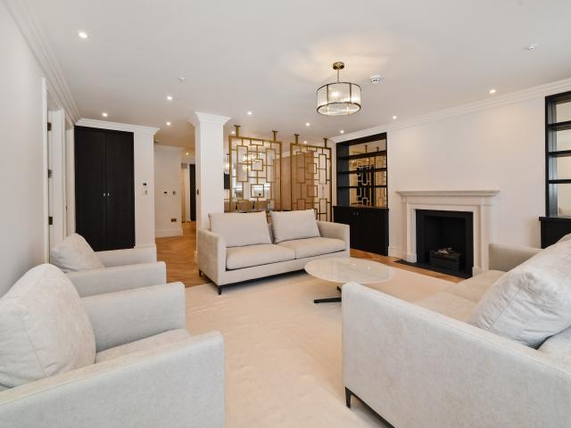 Apartment for rent in Street, Somerset