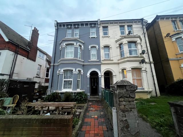 Apartment for rent in Central, Heathlands