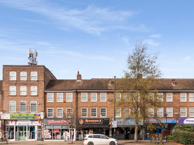 Apartment for rent in Worcester Park, Greater London