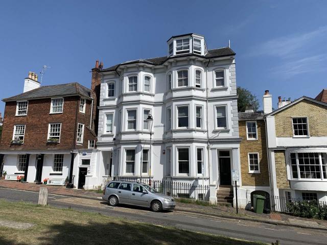 Apartment for rent in Broadwater Down, Sandown Park