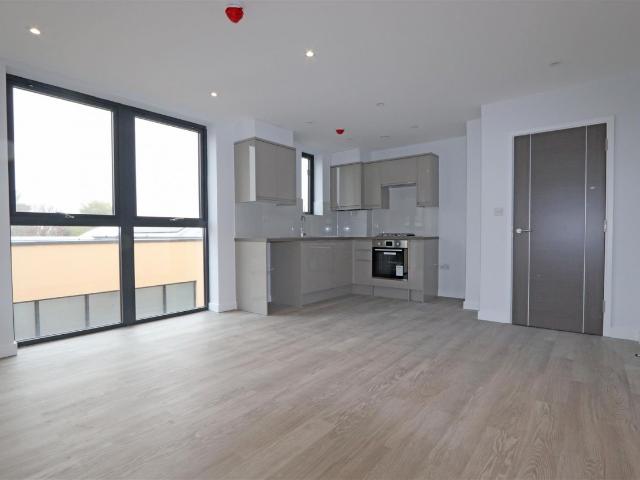 Apartment for rent in Westcliff-on-Sea, Southend-on-Sea
