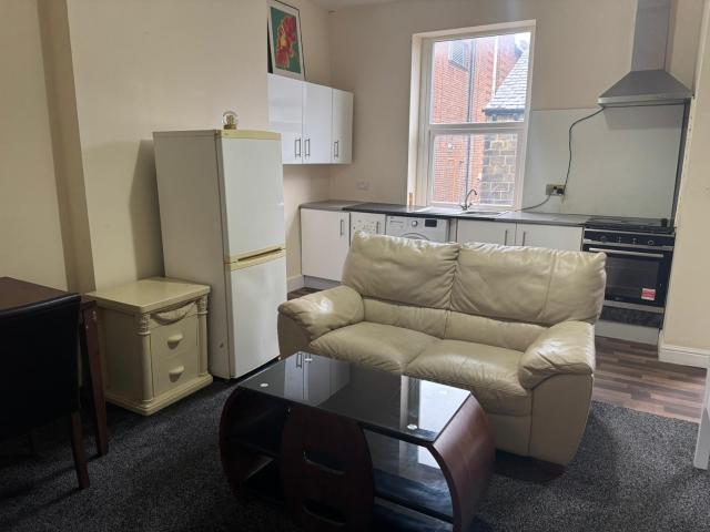 Apartment for rent in Long Lee, West Yorkshire