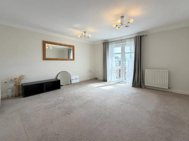 Apartment for rent in Eastleigh, Helford